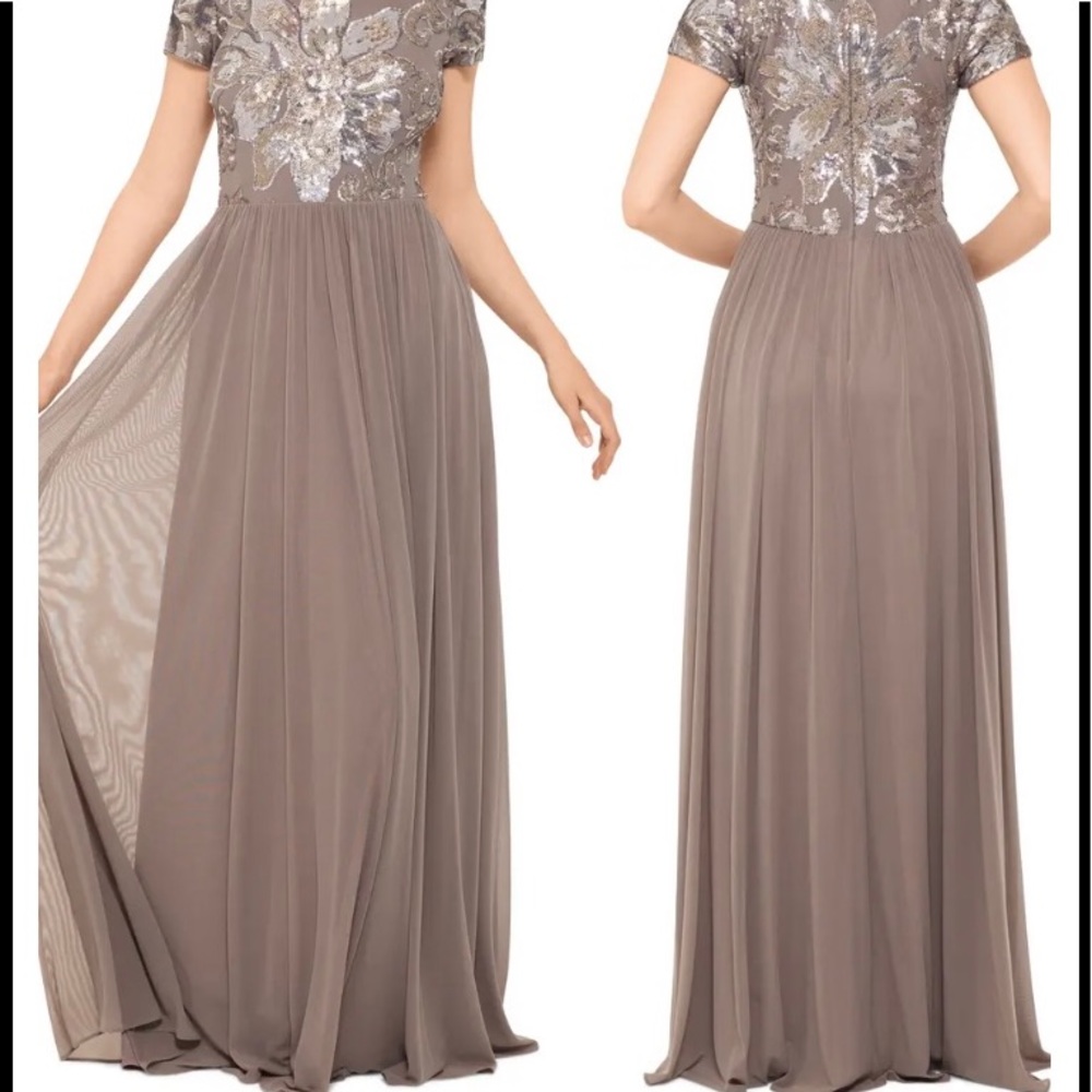 Perfect condition Betsy & Adam gown!
